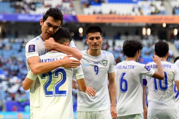 أوزبكستان تتخطى تايلاند وتواجه قطر في ربع نهائي كأس آسيا