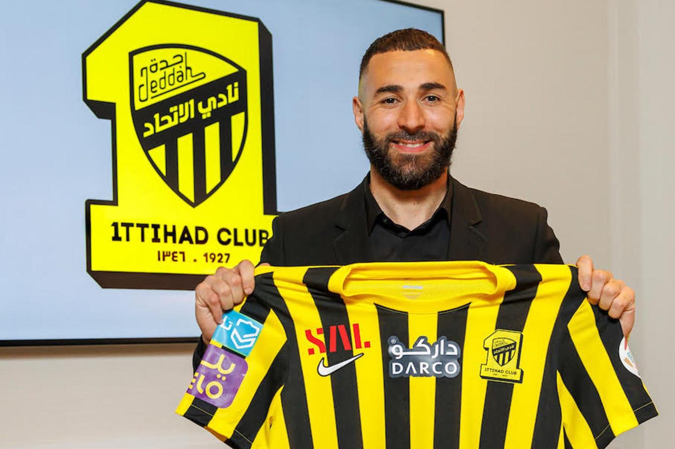 الاتحاد السعودي يتعاقد رسميا مع الهداف الفرنسي كريم بنزيما